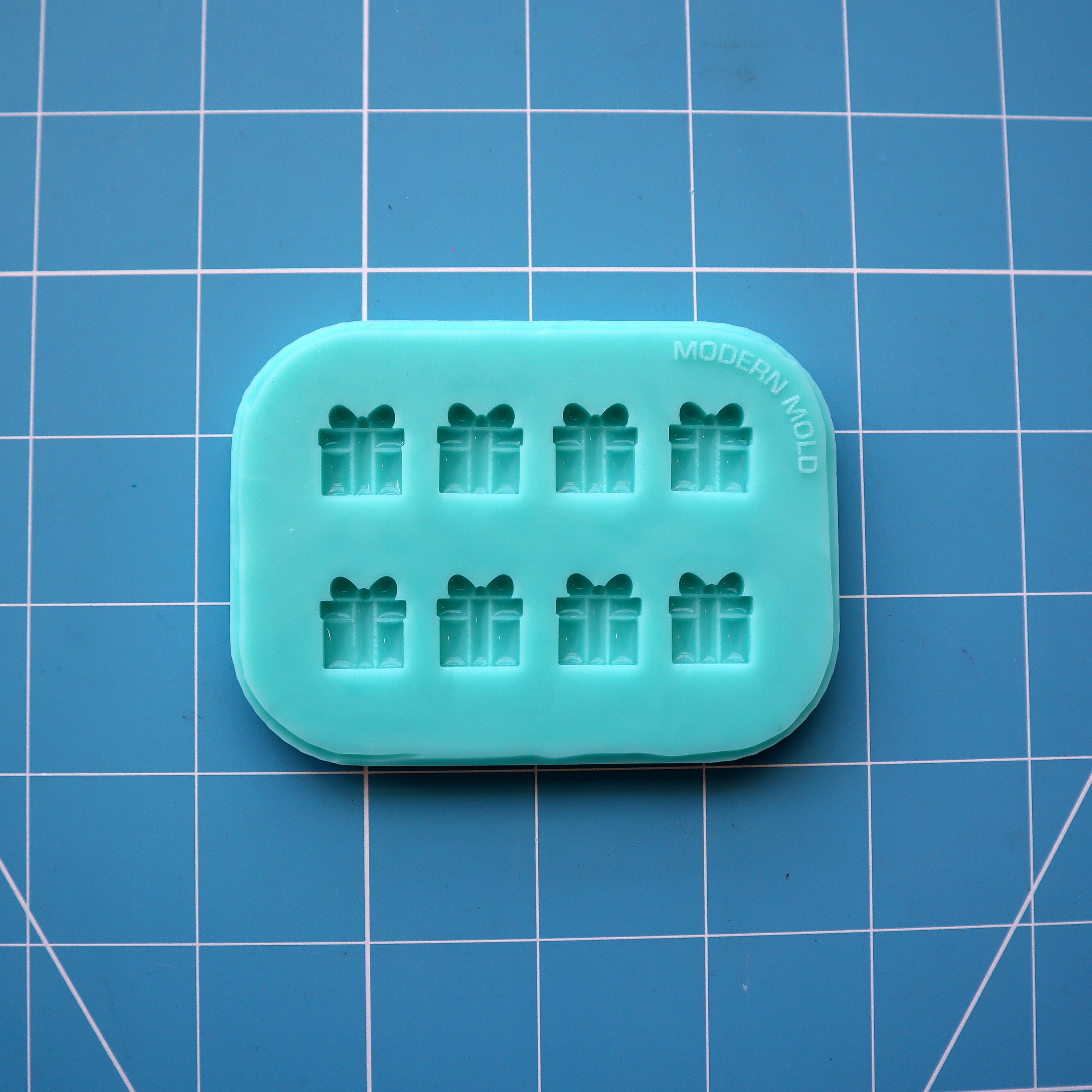 Gift Box Stud Mold