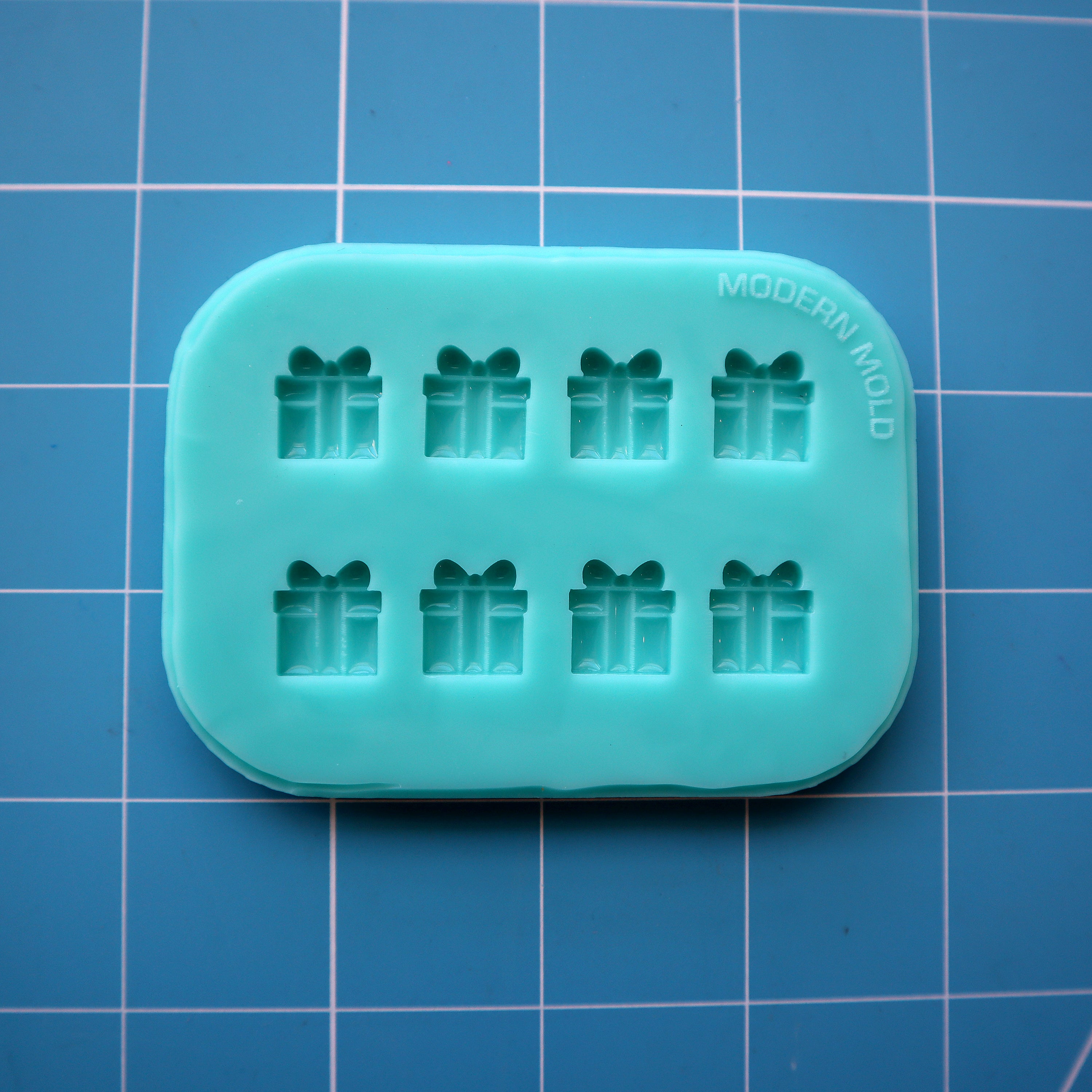 Gift Box Stud Mold