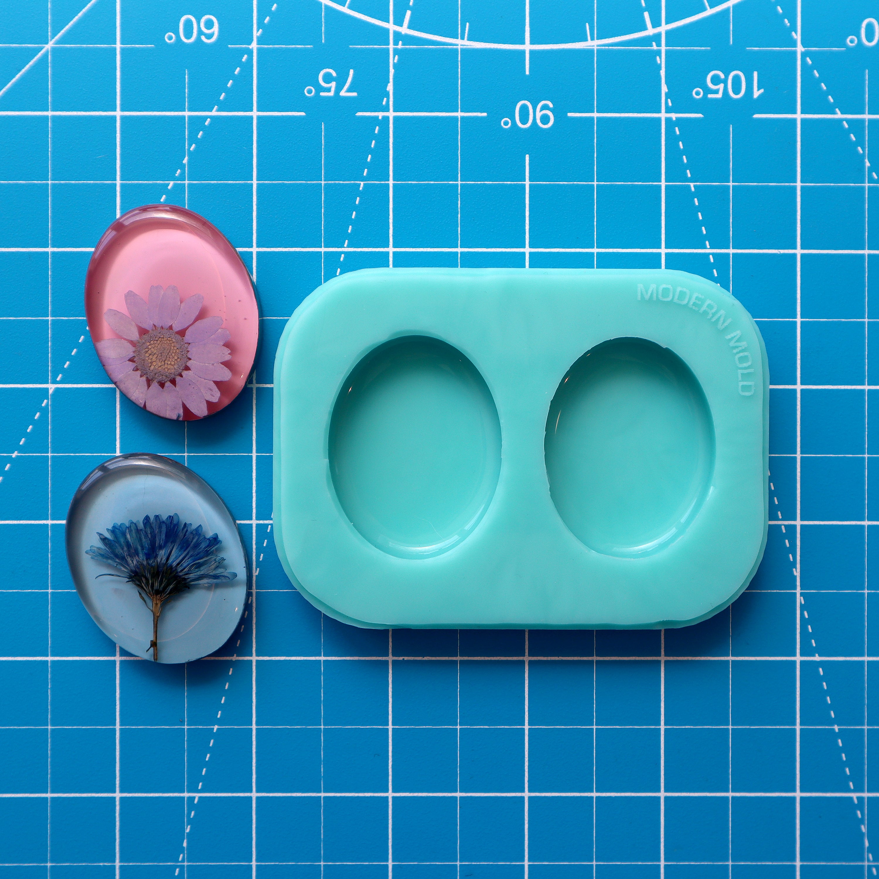 Oval Jewelry Mold