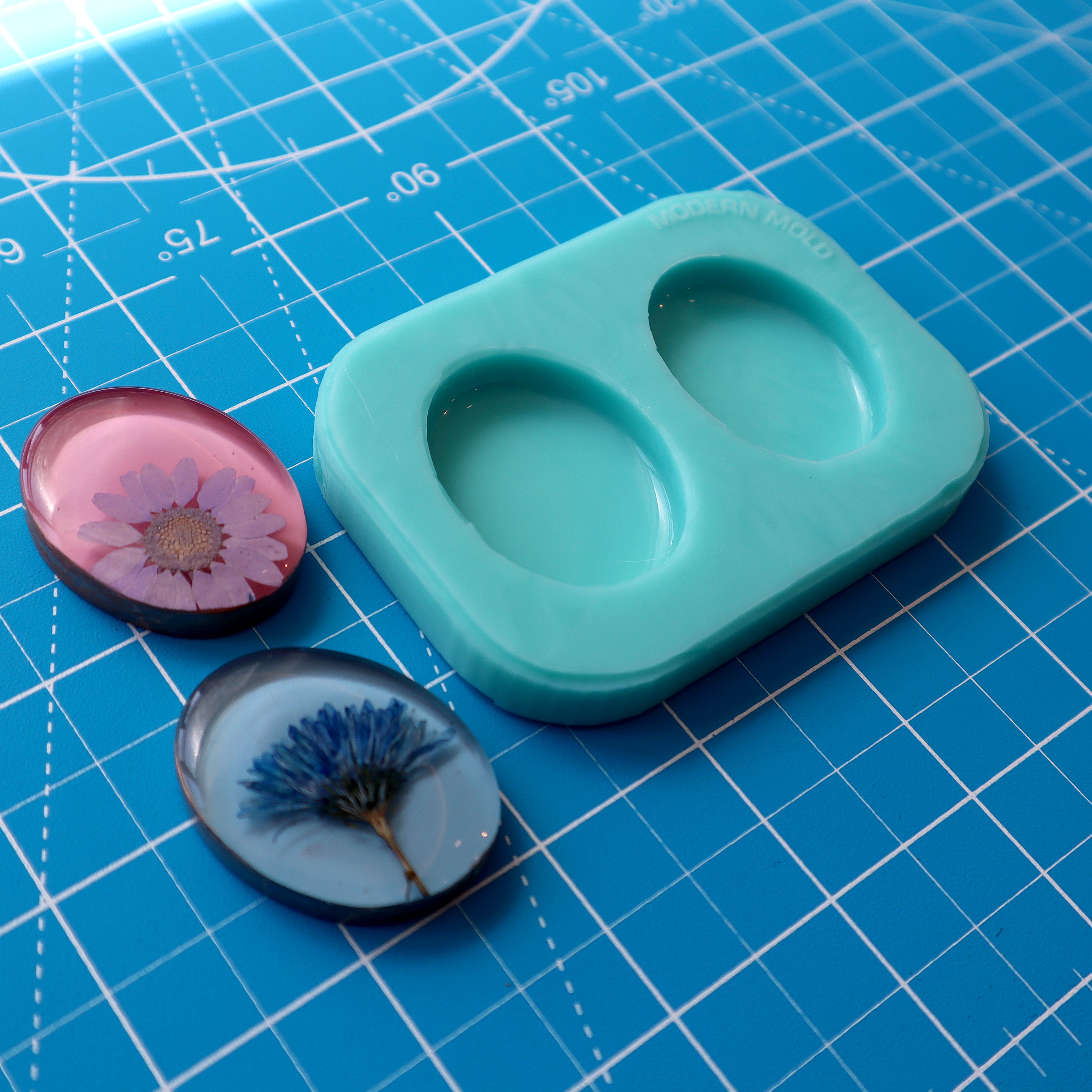 Oval Jewelry Mold