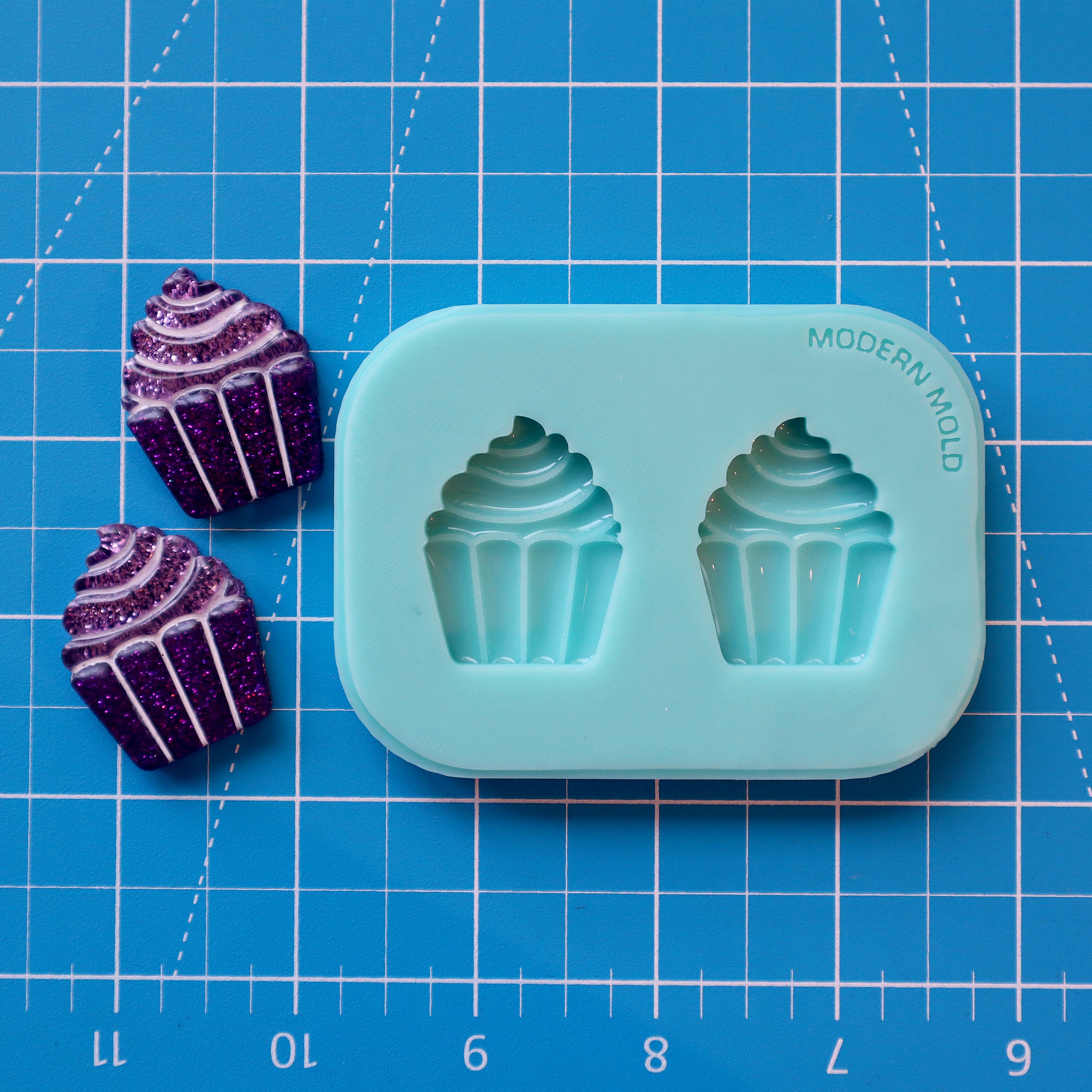 Large Cupcakes Mold