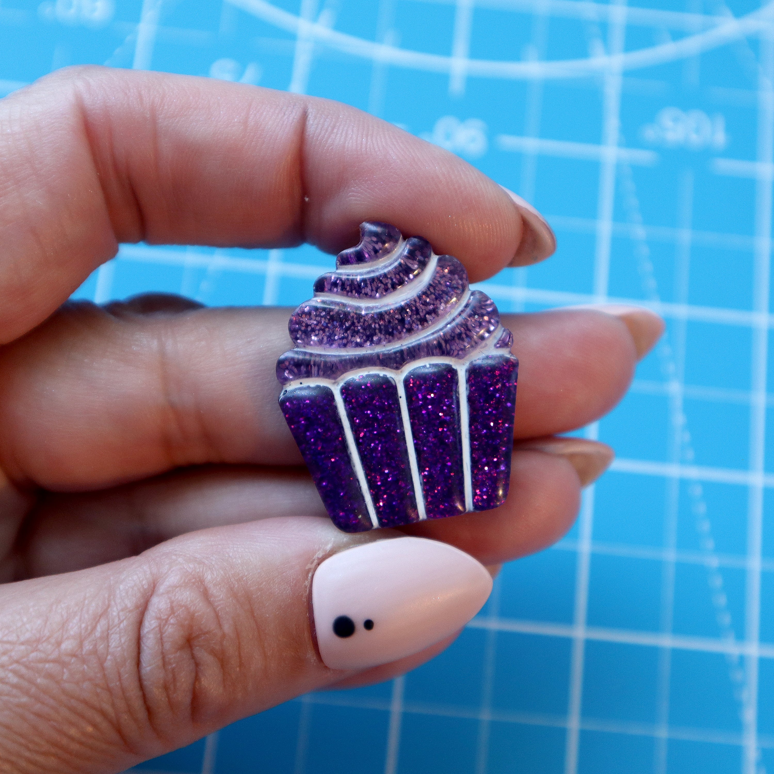 Large Cupcakes Mold